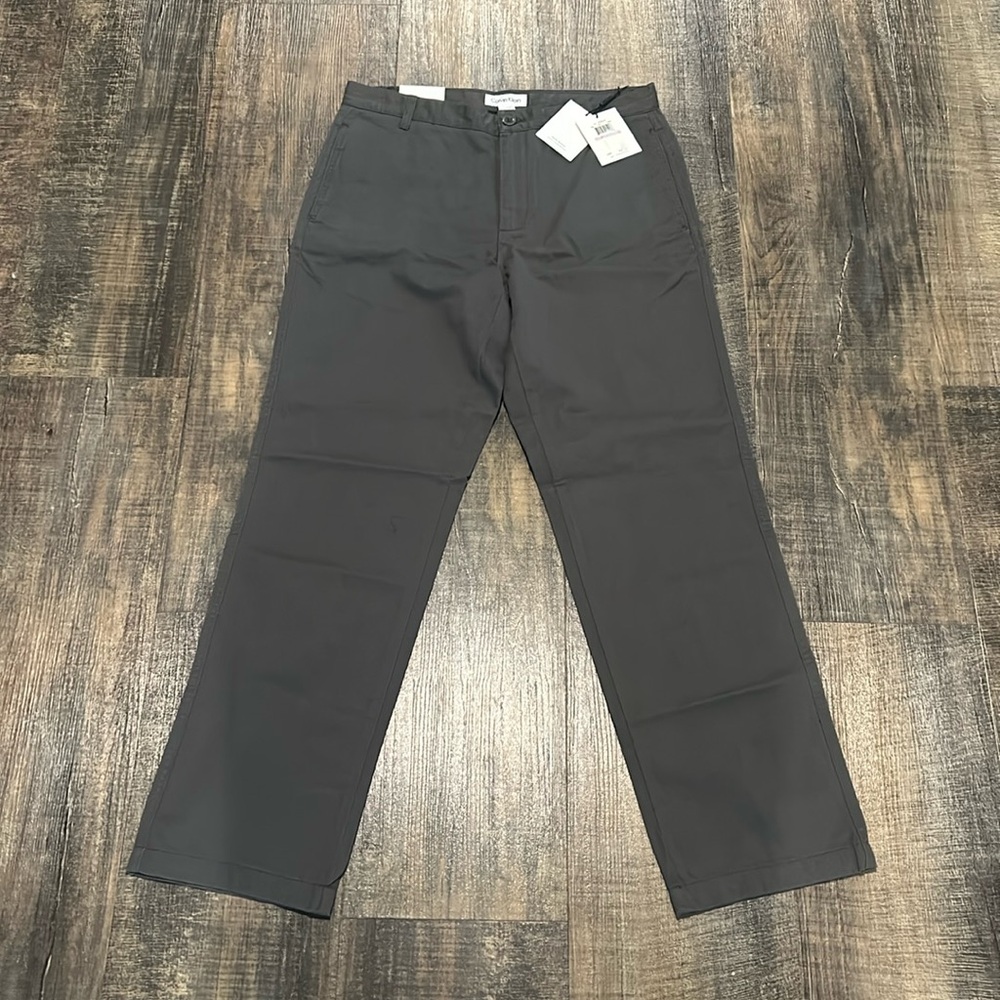 NWT Calvin Klein Straight fit chinos sz 32/32